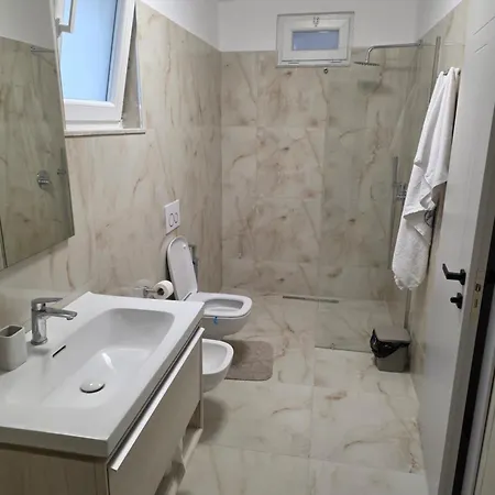 Daire Twoviews Apartements 1 Tiran