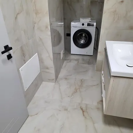 Twoviews Apartements 1 * Tirana